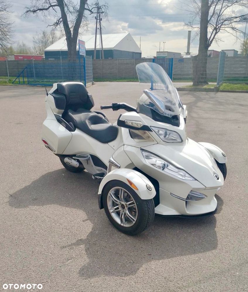 Can-Am Spyder - 1