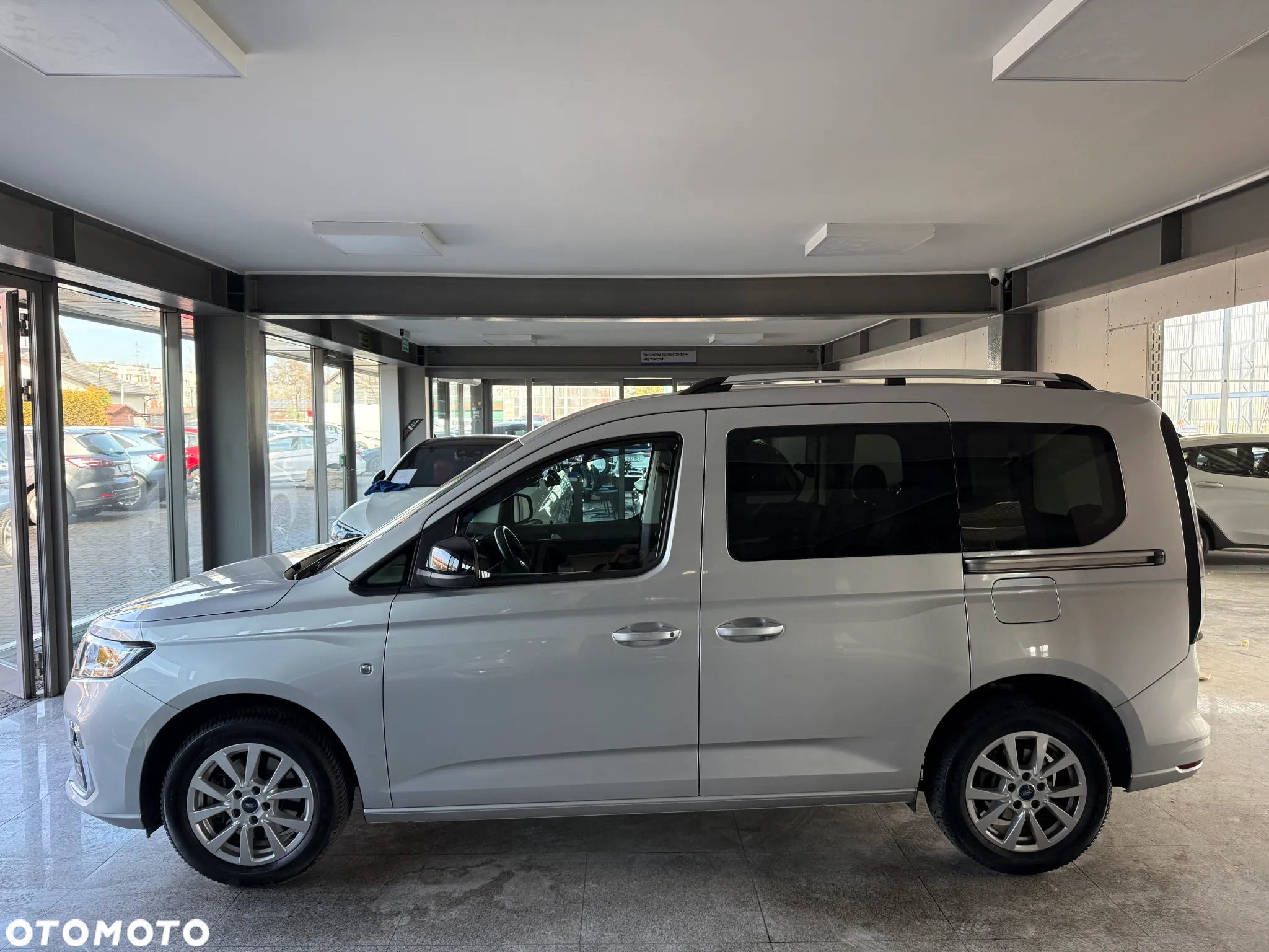 Ford Tourneo Connect 2.0 EcoBlue Titanium - 9