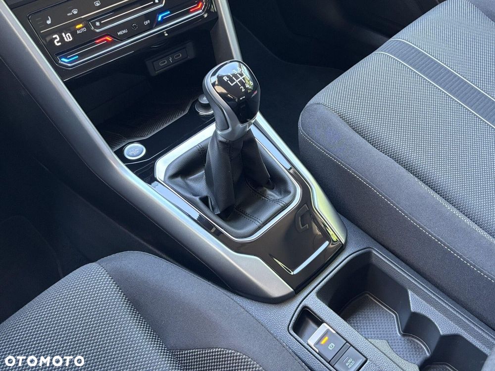 Volkswagen T-Roc 1.5 TSI Life - 26