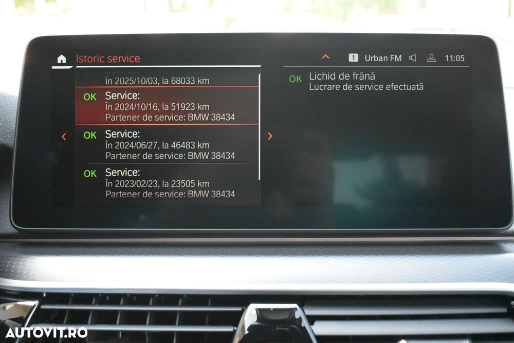BMW Seria 5 530d xDrive AT MHEV - 28