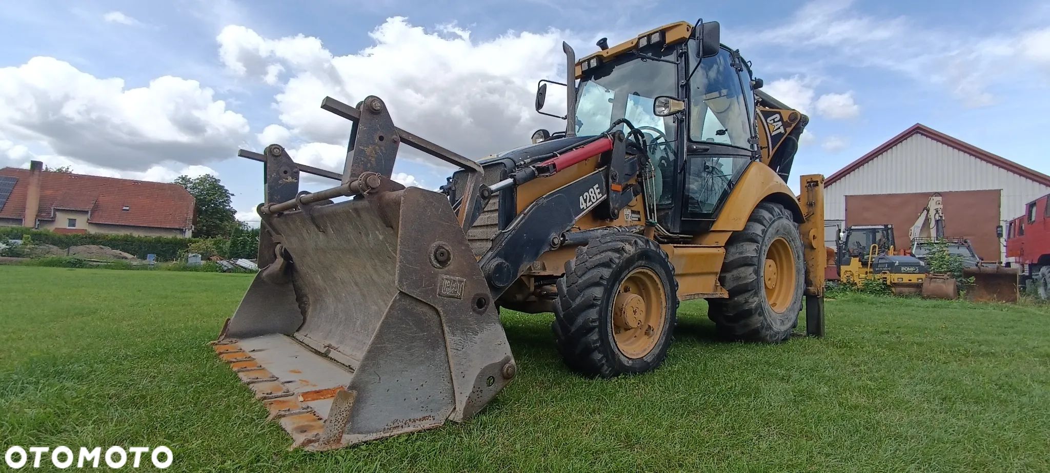 Caterpillar 428E - 1