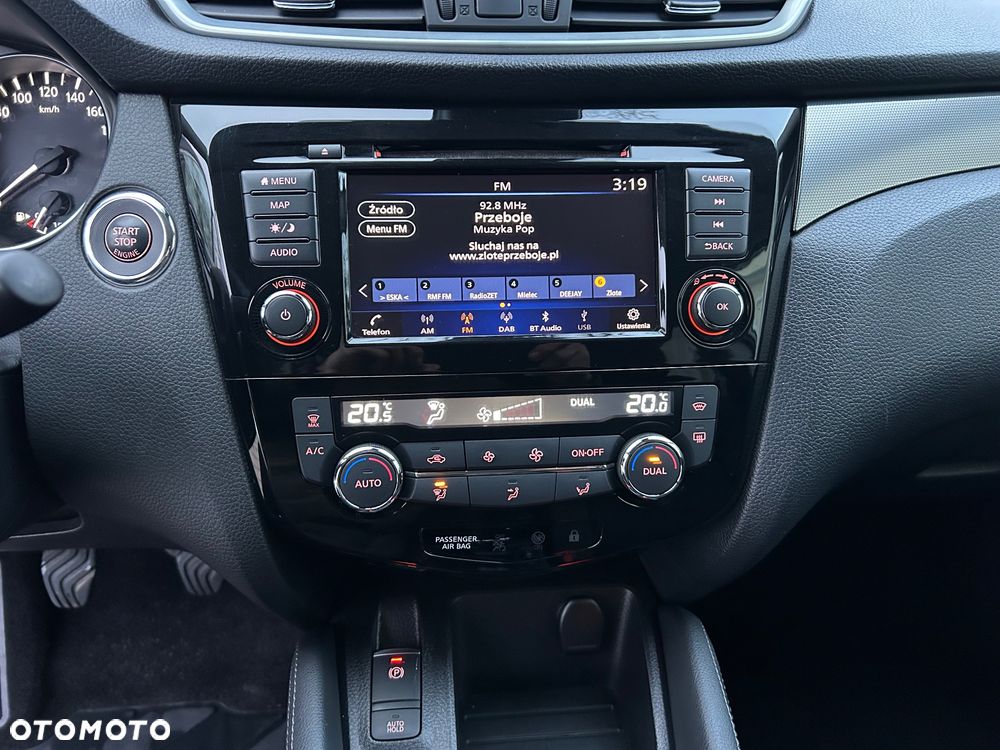 Nissan Qashqai 1.3 DIG-T SHIRO - 22