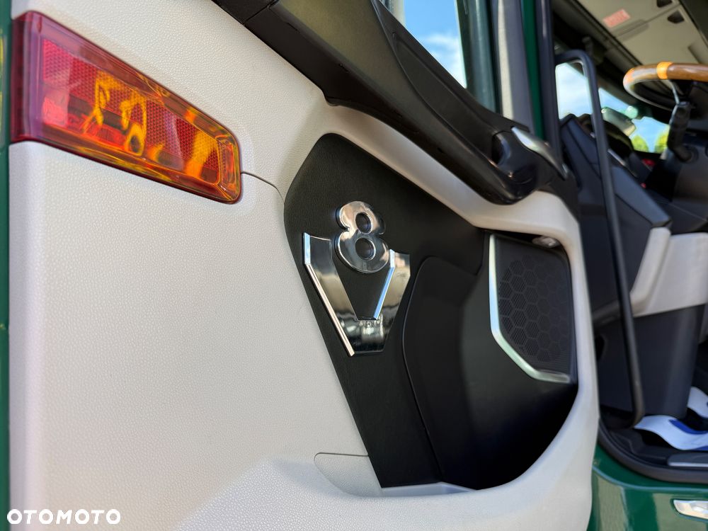 Scania - 33
