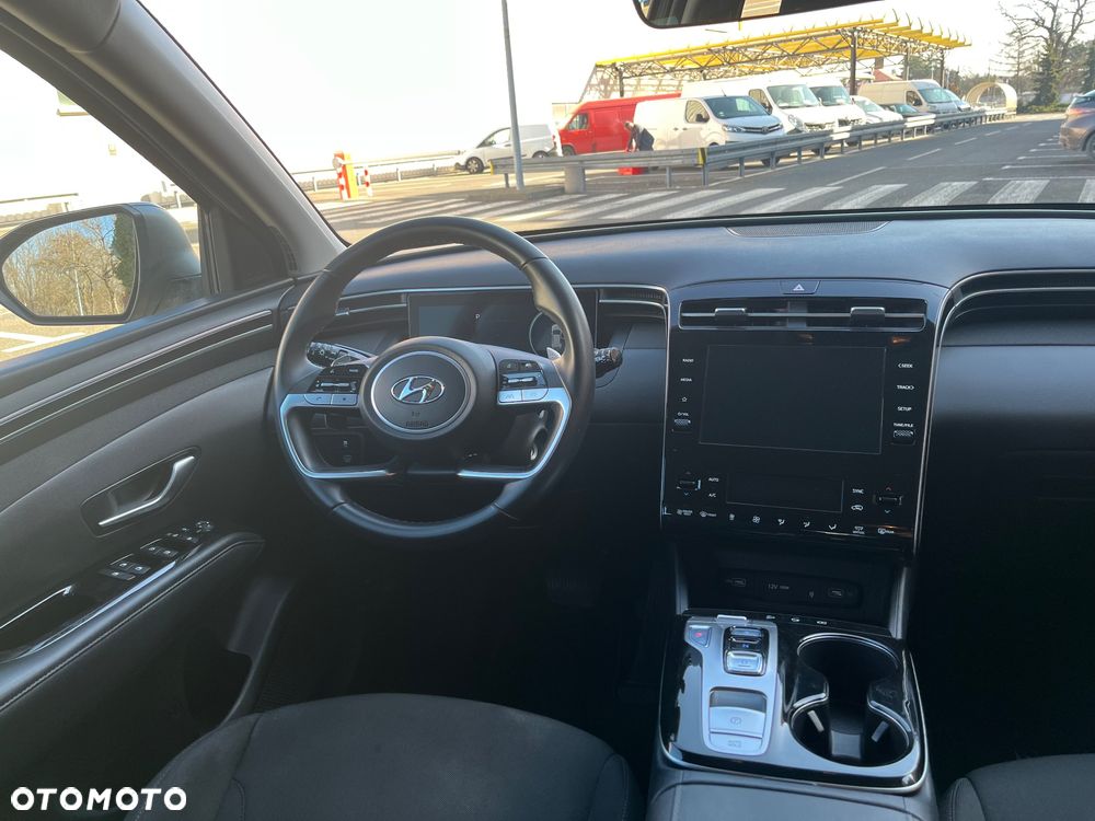 Hyundai Tucson 1.6 T-GDi HEV Executive 2WD - 14