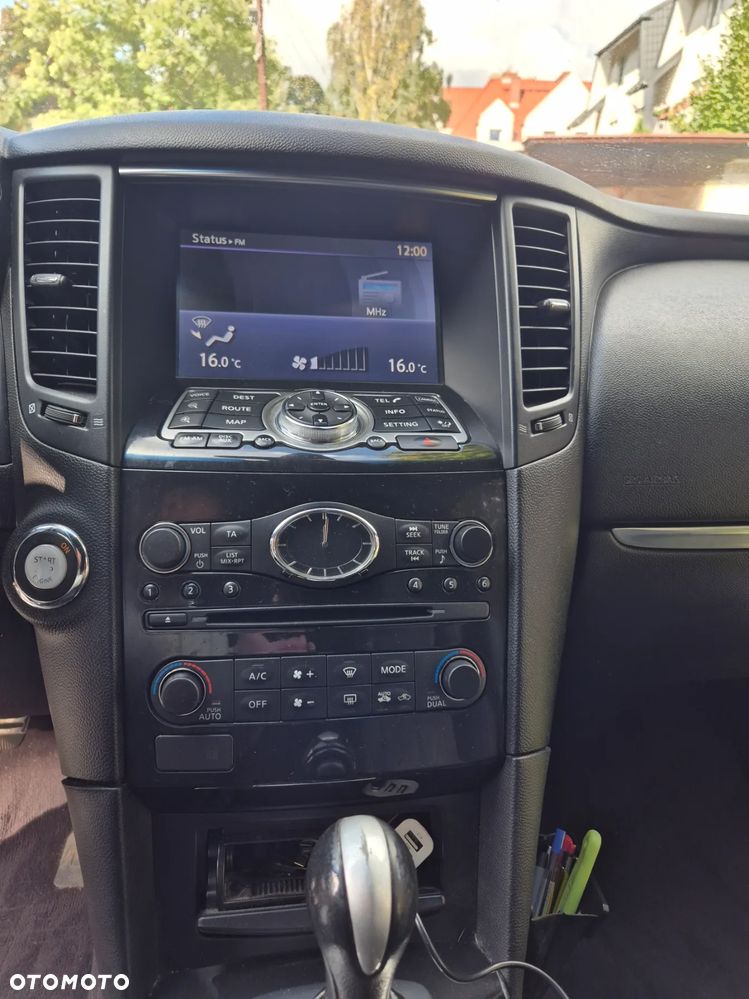 Infiniti FX FX30d S - 15