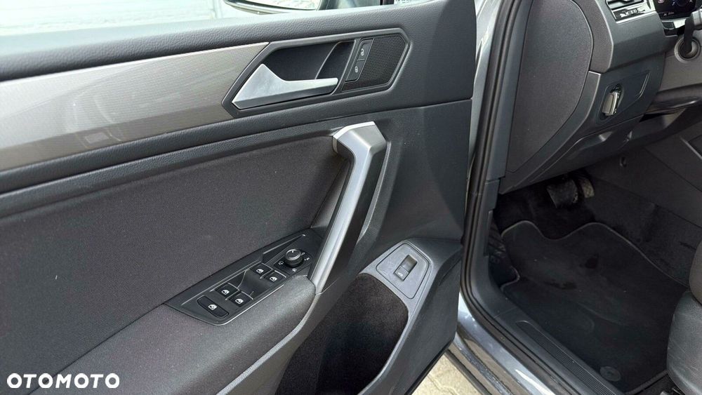 Volkswagen Tiguan Allspace 2.0 TDI Life DSG 7os - 24