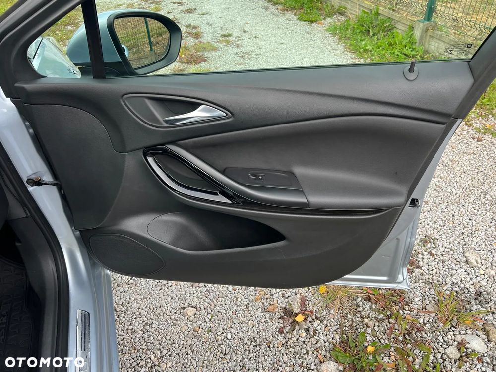 Opel Astra V 1.6 CDTI Dynamic - 25