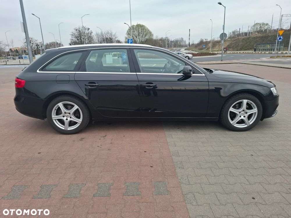 Audi A4 Avant 2.0 TDI DPF Ambiente - 2