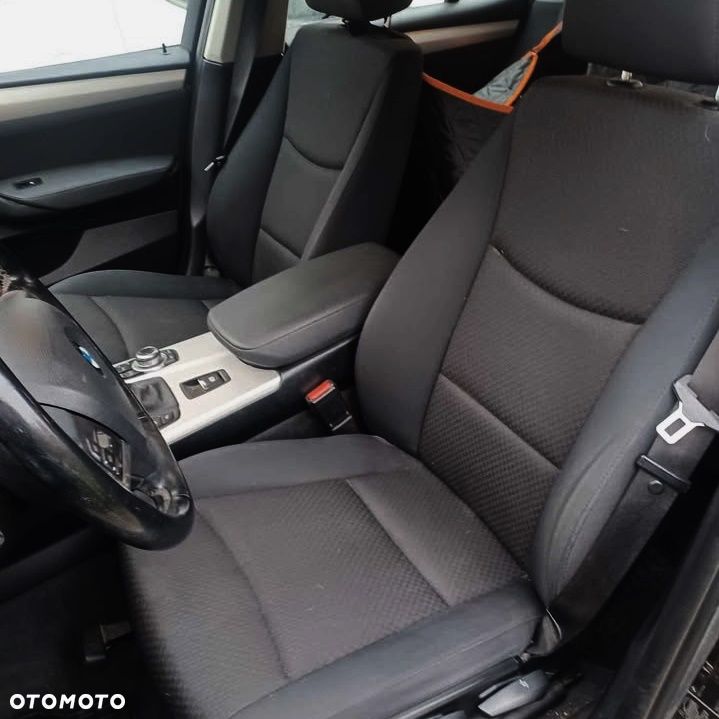 BMW X3 xDrive20d - 13