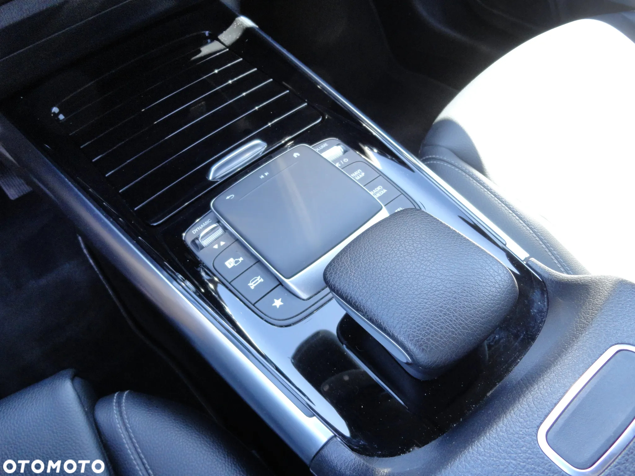 Mercedes-Benz GLA 200 d 8G-DCT Edition Progressive Line - 16