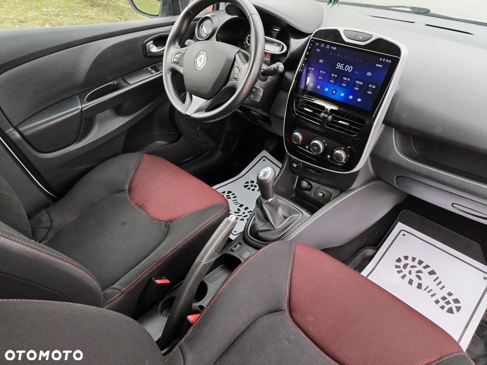 Renault Clio - 15