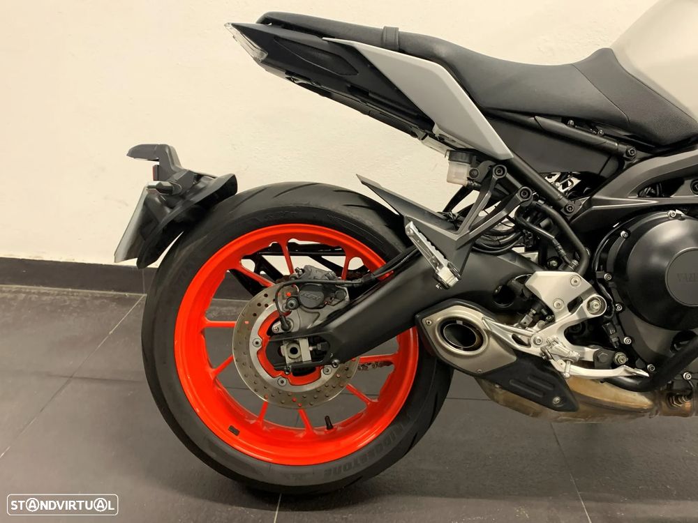 Yamaha MT-09 - 6