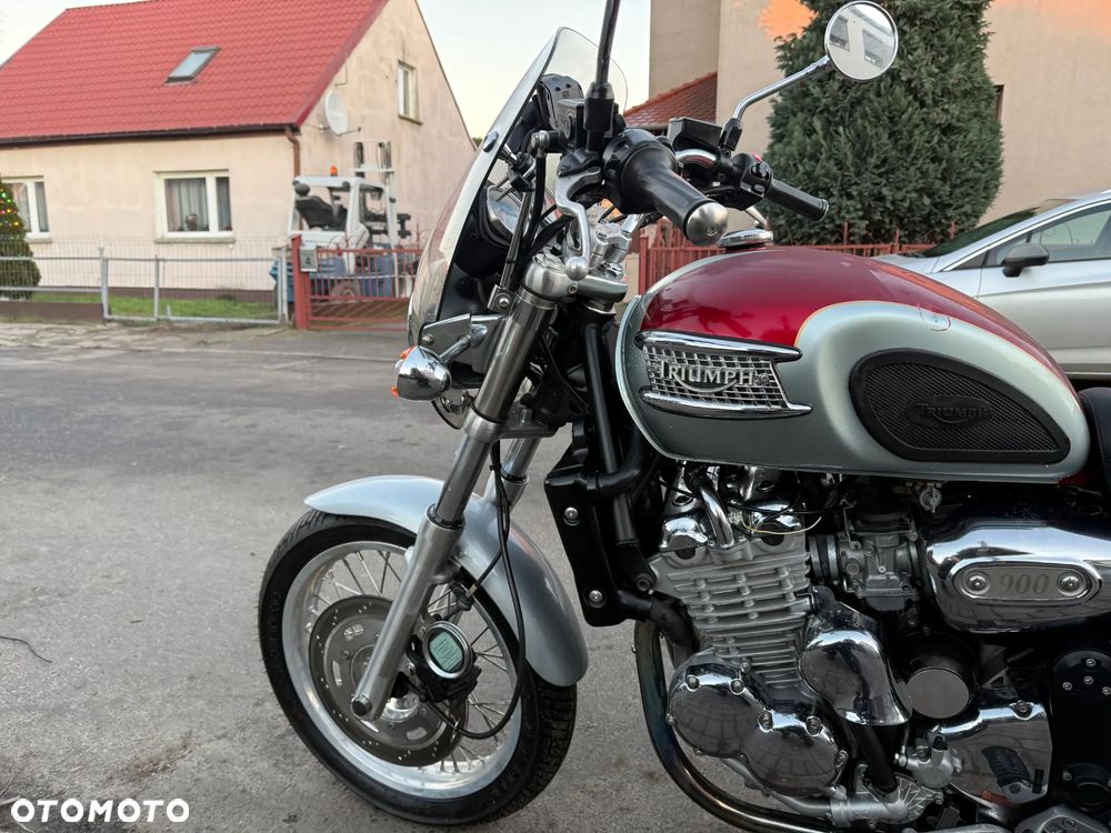 Triumph Thunderbird - 20
