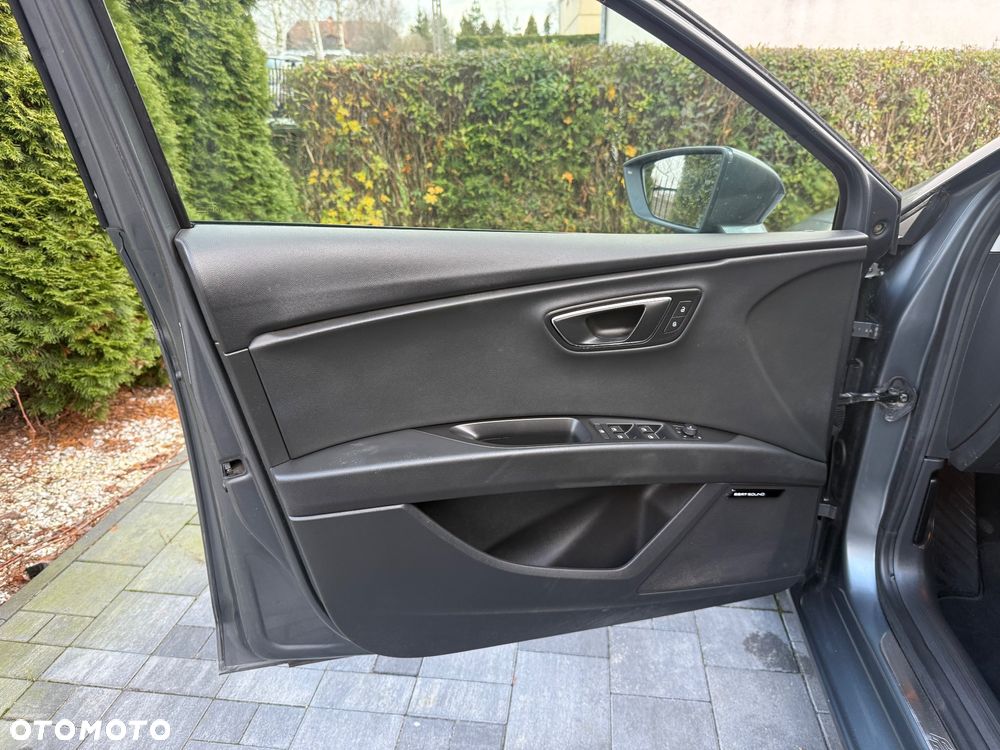 Seat Leon 2.0 TDI DPF FR Black Matt Edition - 35