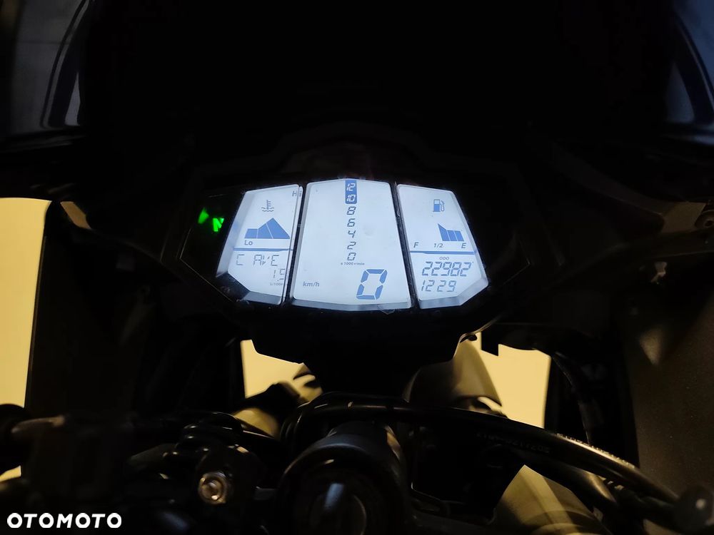 Yamaha R125 - 7