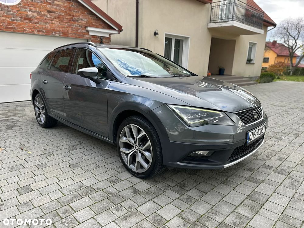 Seat Leon 2.0 TDI X-Perience S&S 4Drive DSG - 2