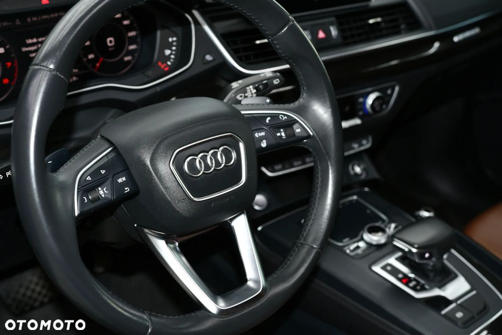 Audi Q5 40 TFSI quattro S tronic - 17