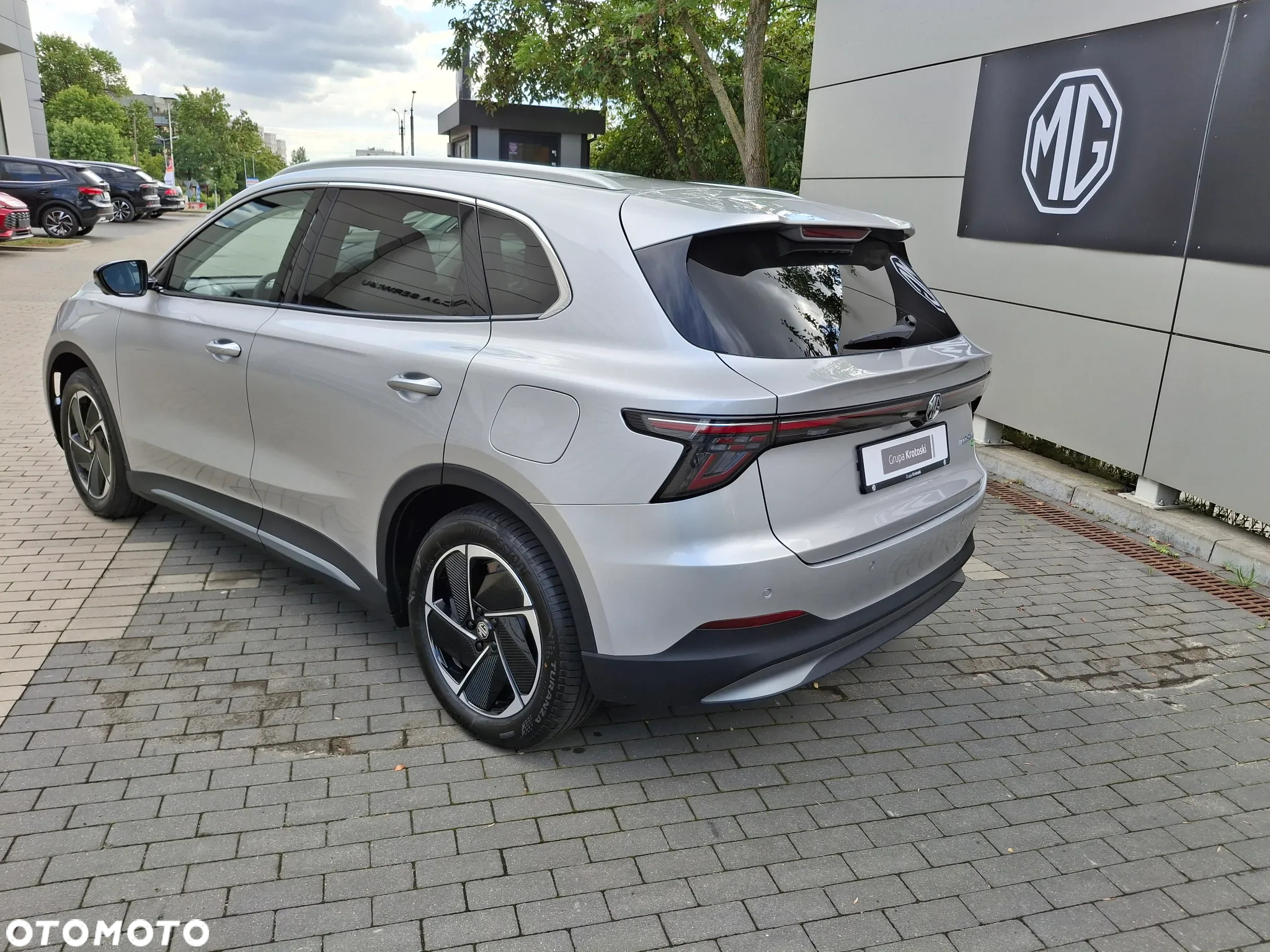 MG 5 - 8