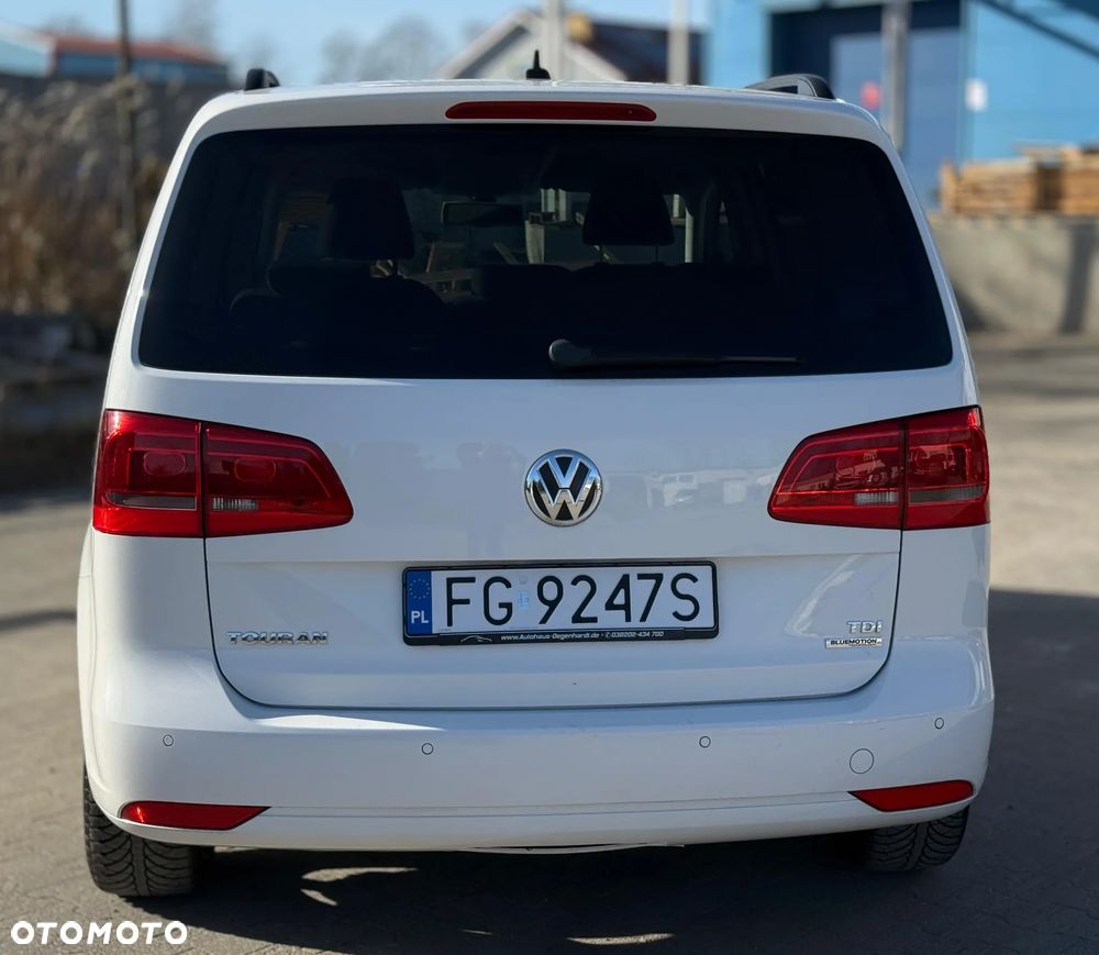 Volkswagen Touran 1.6 TDI DPF BlueMotion Technology STYLE - 8