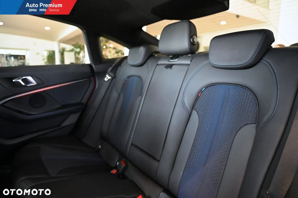 BMW Seria 2 218i - 12