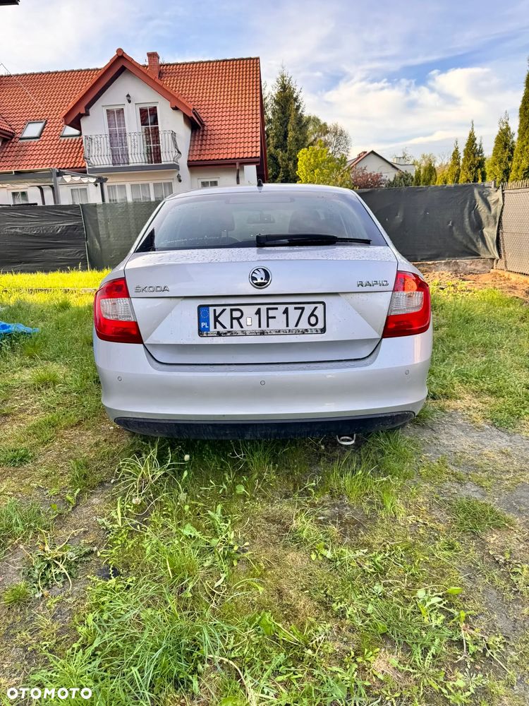 Skoda RAPID - 15