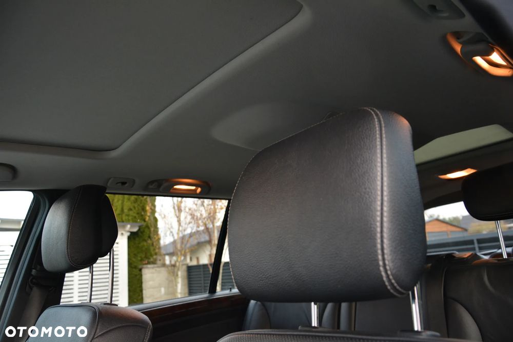 Mercedes-Benz GL 500 4Matic 7G-TRONIC - 15
