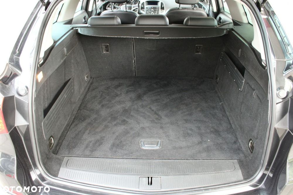 Opel Astra 1.4 Turbo Cosmo - 33