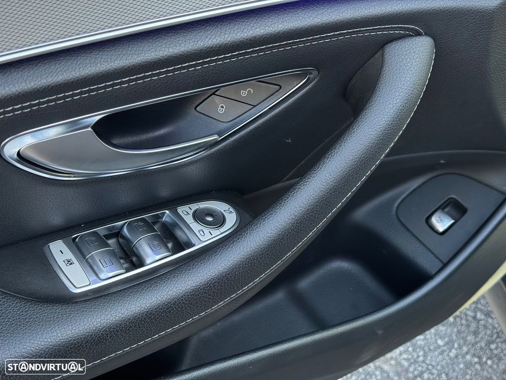 Mercedes-Benz E 350 d AMG Line - 26