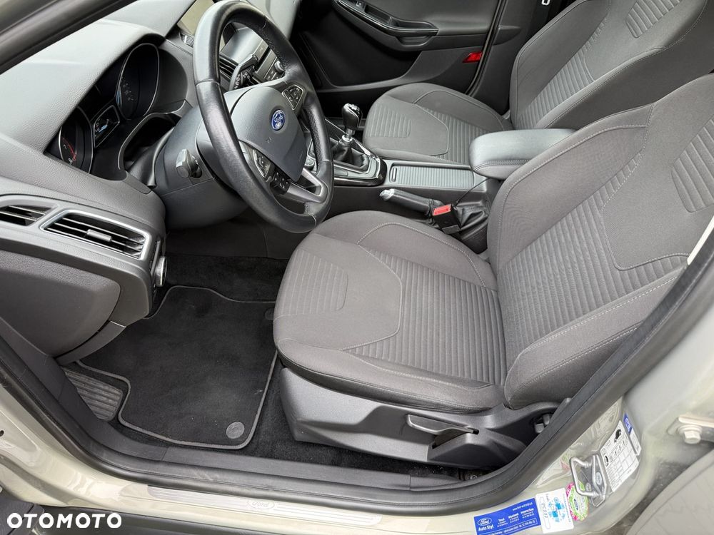 Ford Focus 1.5 EcoBoost Titanium ASS - 8