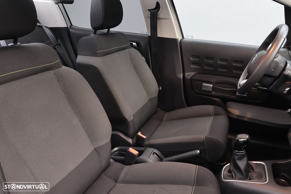 Citroën C3 1.2 PureTech Plus - 19