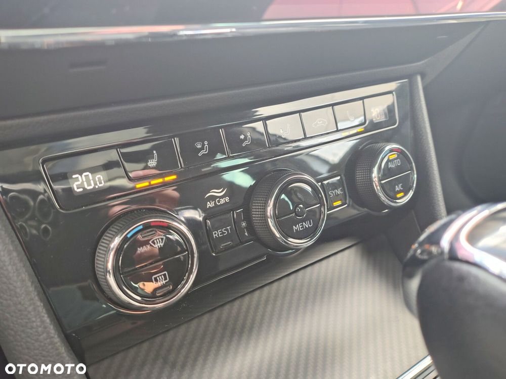 Skoda Superb 2.0 TDI SCR Sportline DSG - 20