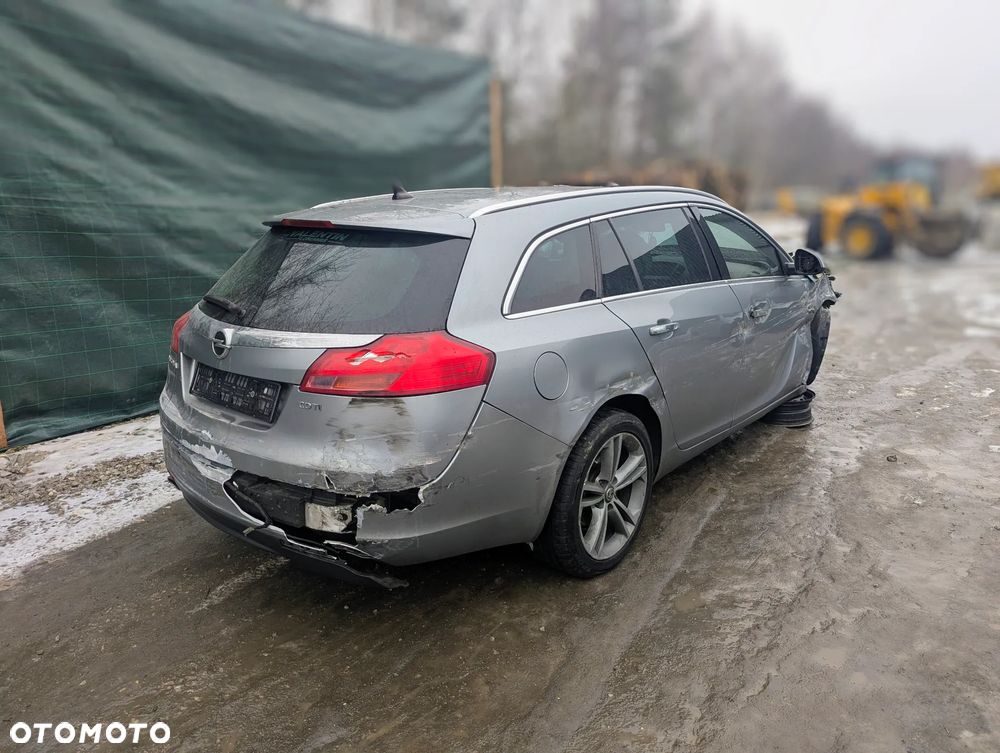 Opel Insignia 2010 2.0  na części - 2