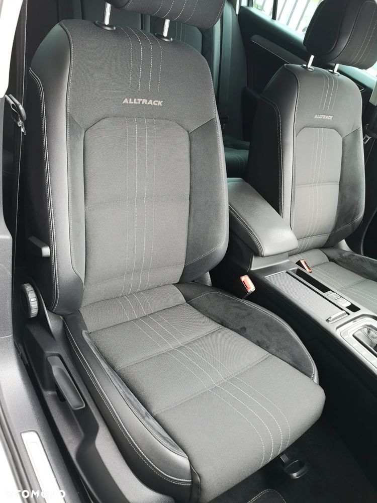 Volkswagen Passat Alltrack 2.0 TDI SCR 4Motion DSG - 28