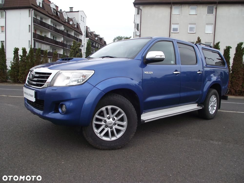 Toyota Hilux 3.0 D-4D Invincible - 2