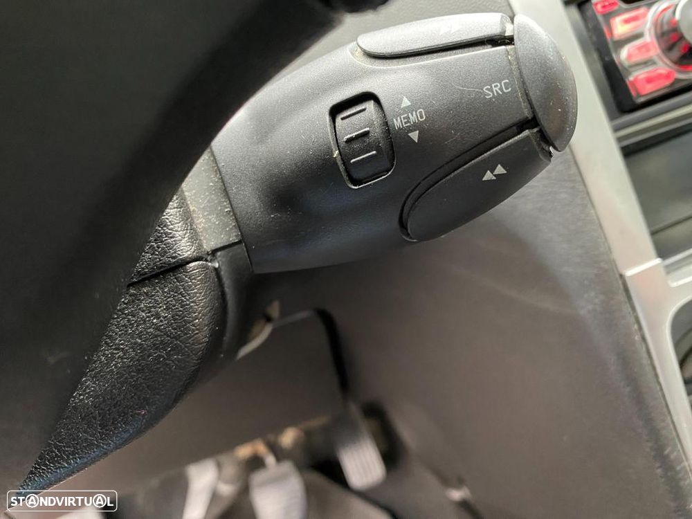 Peugeot 307 SW 1.6 HDi Cuir - 17