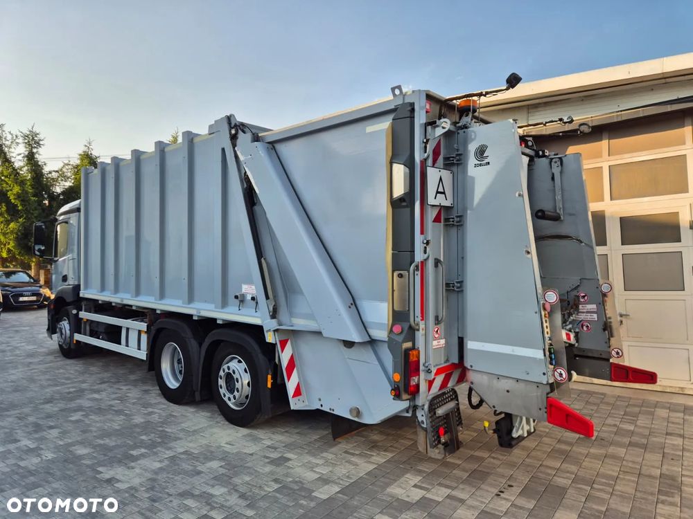 Mercedes-Benz ANTOS 2533 Śmieciarka Euro6 Zoeller Medium X2E EVO 25 Delta Lifter 2301 3 osobowa - 4