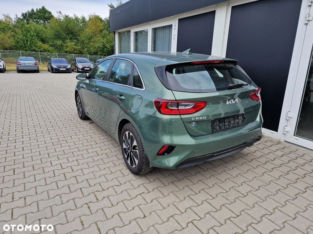 Kia Ceed 1.5 T-GDI M - 3