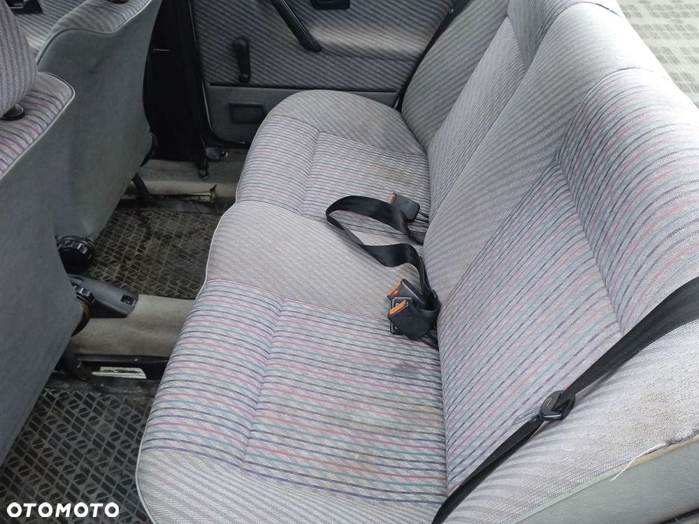 Volkswagen Jetta 1.6 CL TD - 12