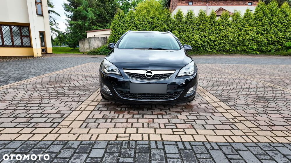 Opel Astra 1.6 Turbo Cosmo - 12