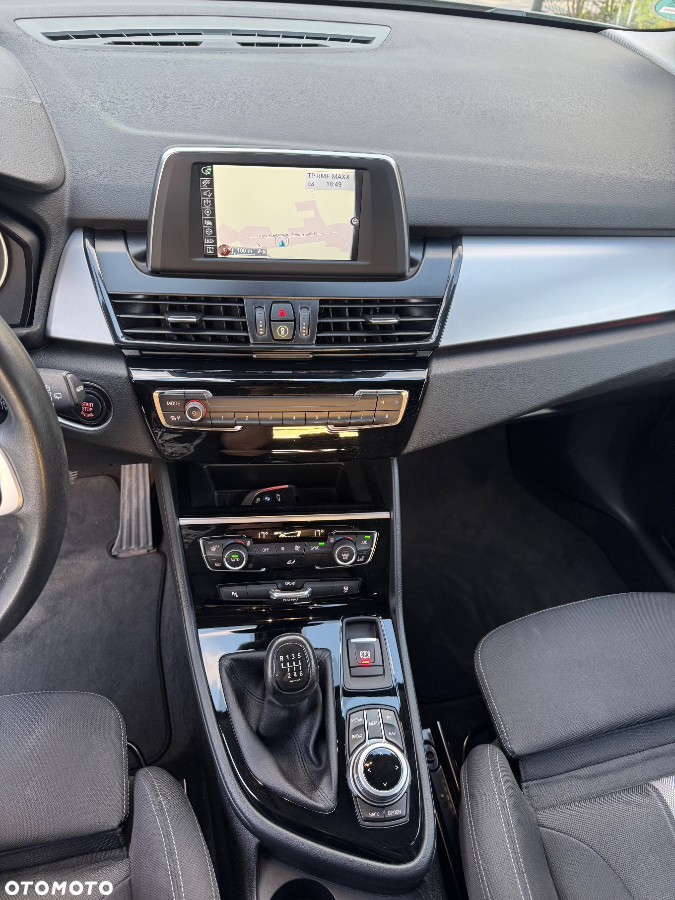 BMW Seria 2 220i Active Tourer Sport Line - 35