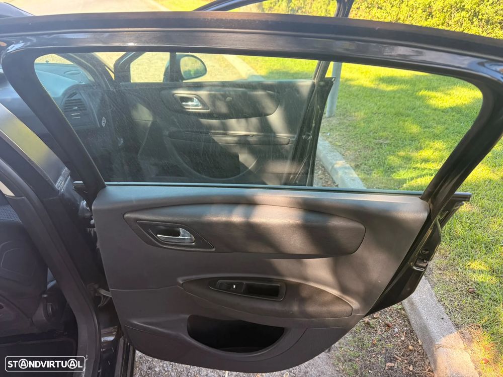 Citroën C4 1.4 16V SX - 11