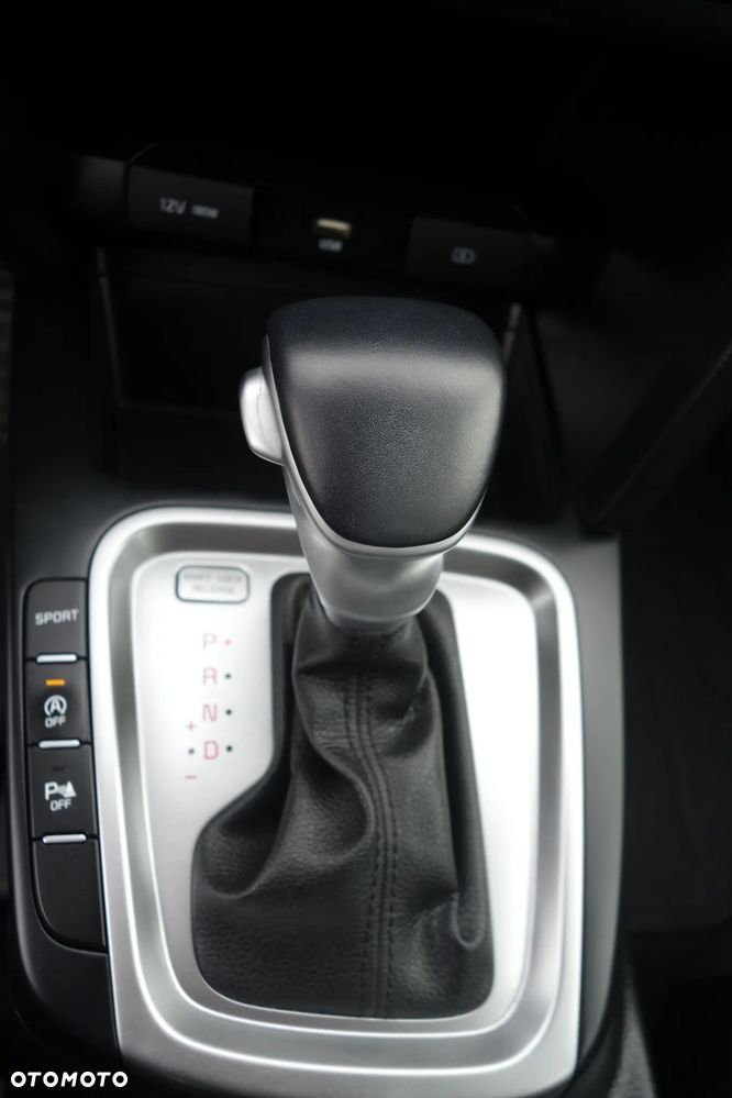 Kia Ceed 1.5 T-GDI L Business Line DCT - 17