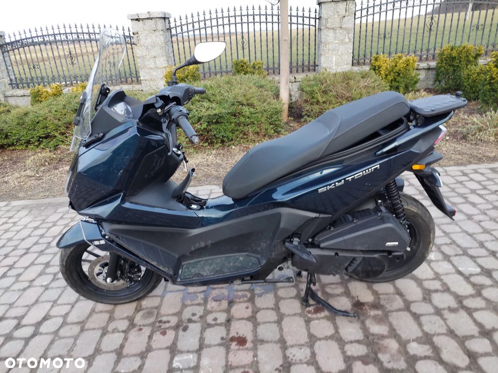 Kymco Skytown - 3
