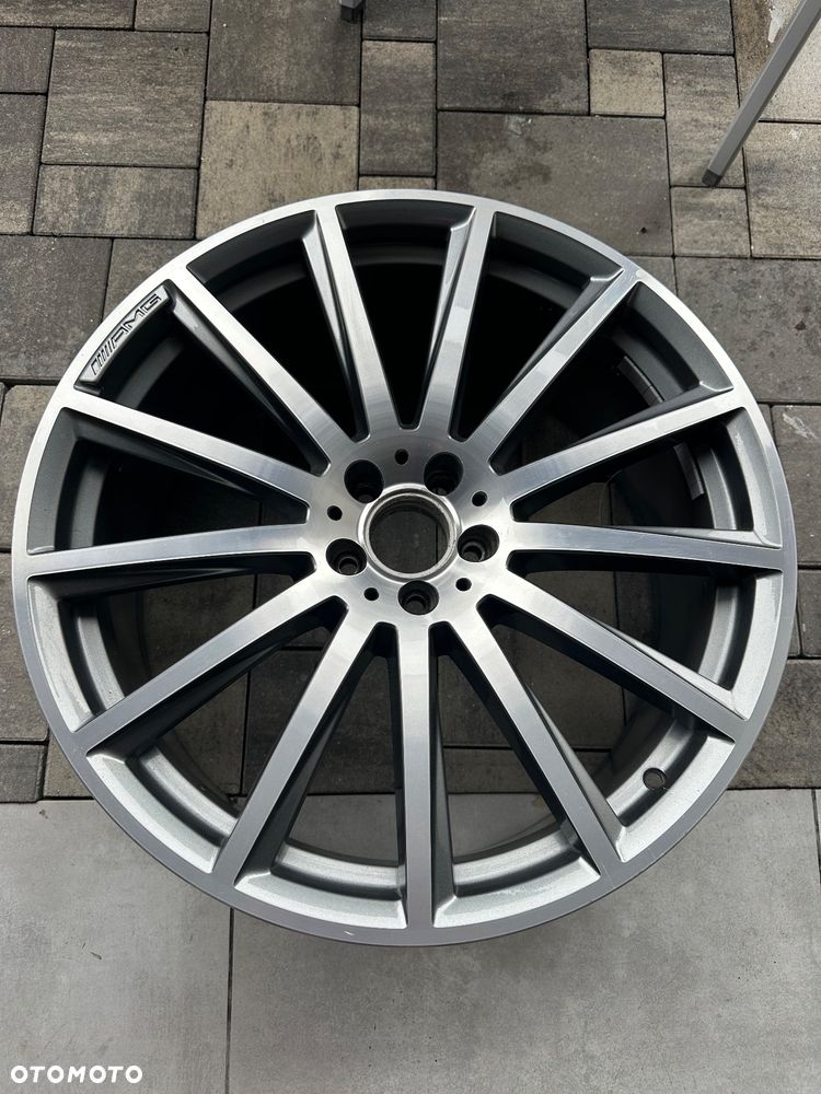 Felga 22 Mercedes GLS AMG - 1