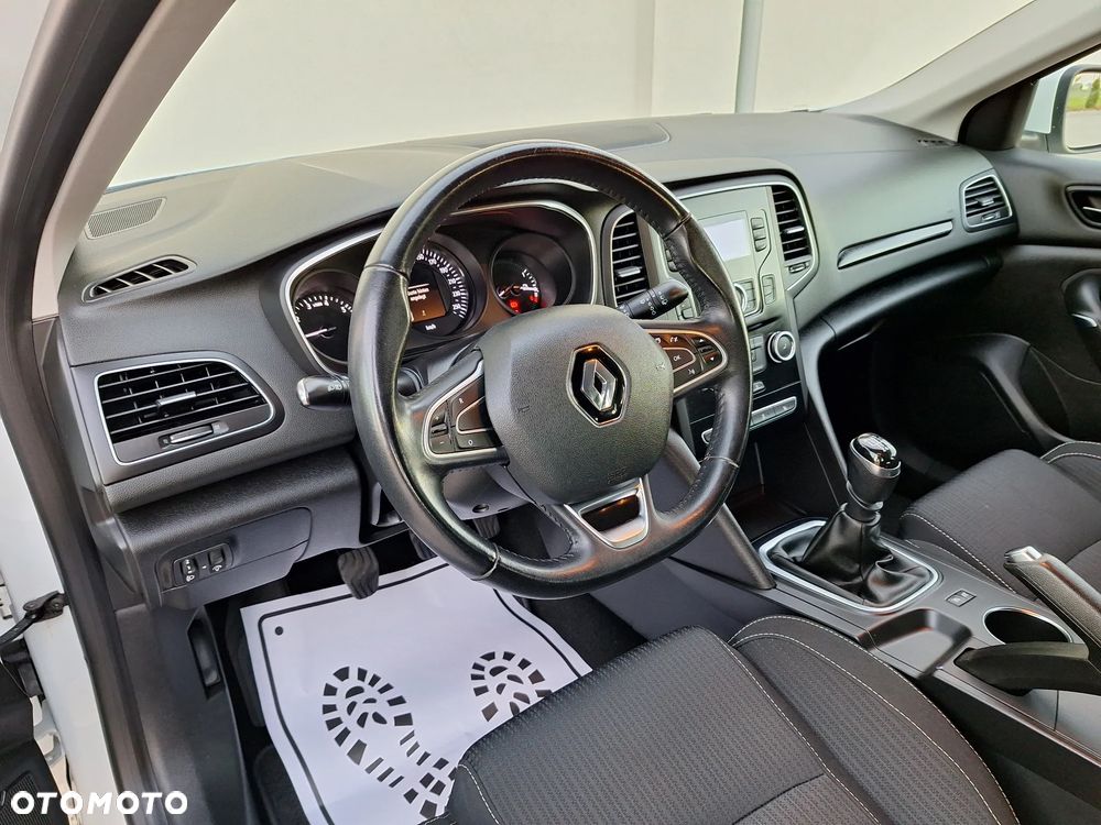 Renault Megane ENERGY TCe 100 INTENS - 22