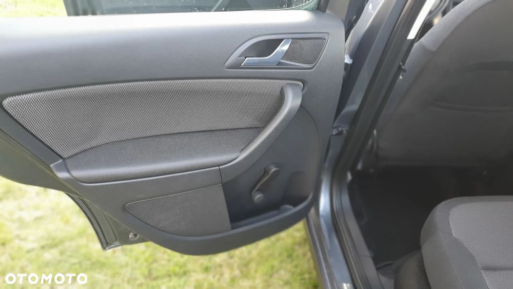 Skoda Yeti 2.0 TDI 4x4 FAMILY - 12