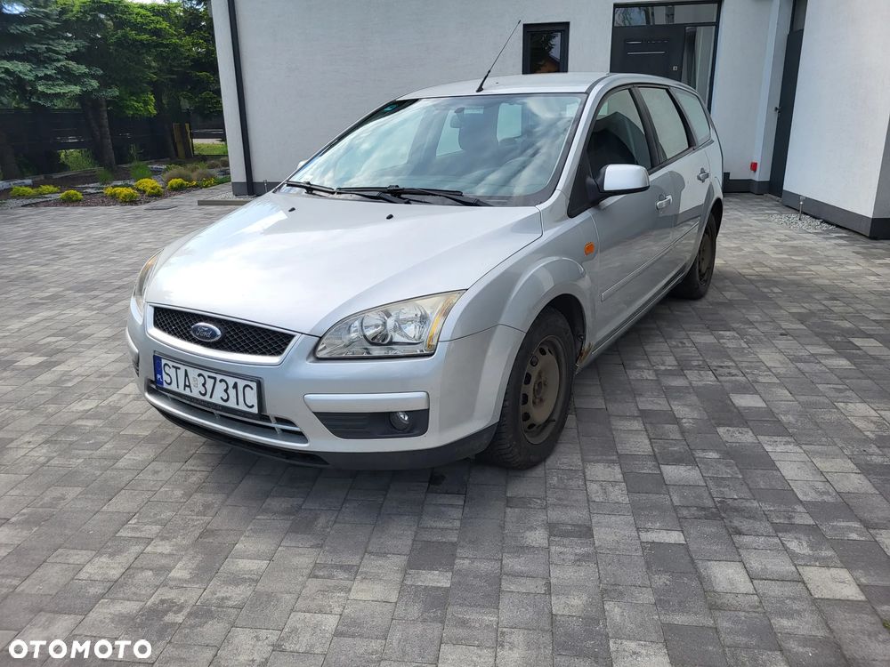 Ford Focus 1.6 TDCi Ambiente DPF - 3
