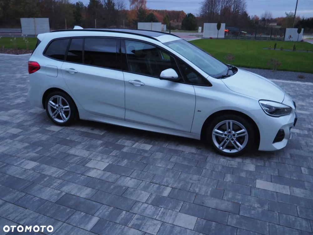 BMW Seria 2 218d M Sport - 12