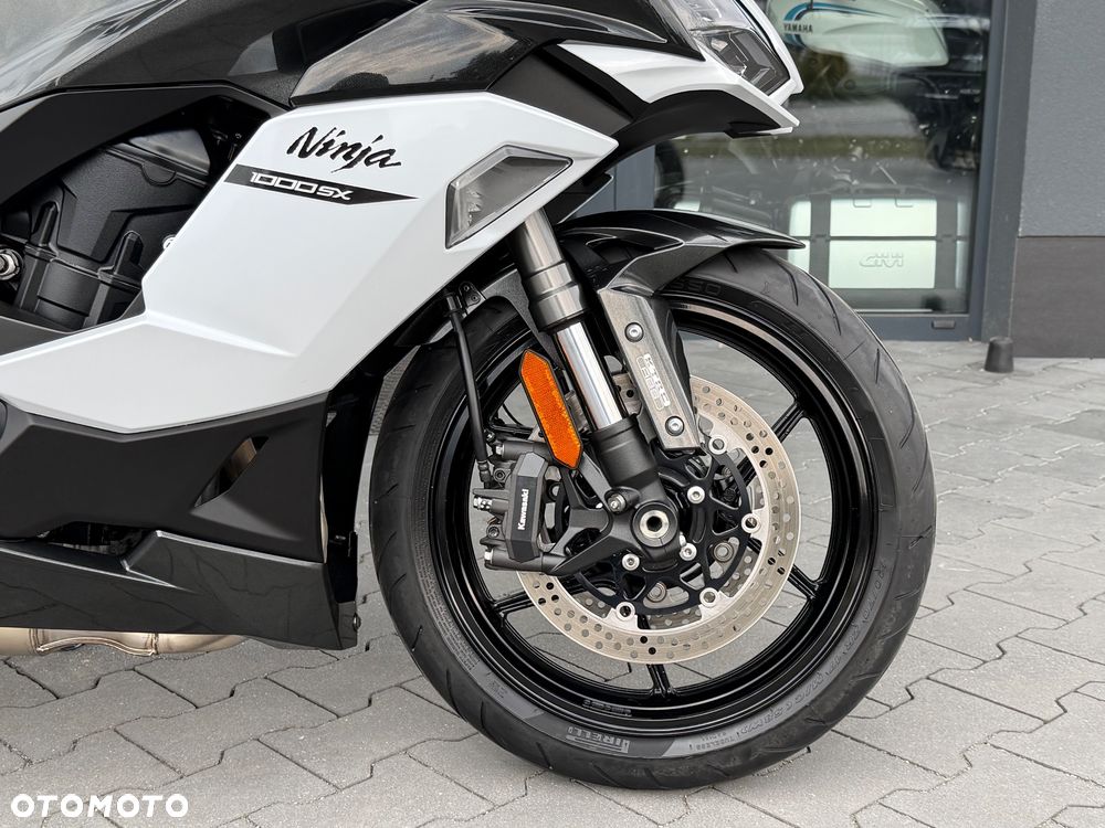 Kawasaki Ninja 1000 SX - 9