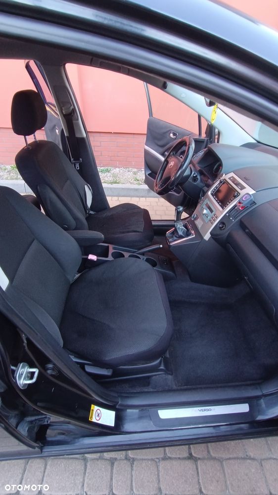 Toyota Corolla Verso - 10